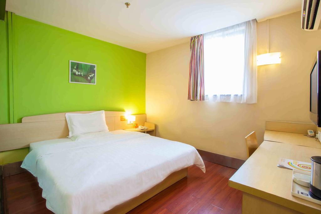7Days Inn Tianjin Haihe East Road Wanda Centre Room photo